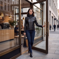 lifestyle2-1721086307-Trend-430J-Leder-Blazer--Weiches-Ledermaterial--Deutsch--online-kaufen--kostenlose-Lieferung--Lamm--Premium-Leder--Mode--weiches-Material--aermel-mit-Reissversc.jpg