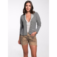2-1721086362-Elena-Strickjacke-Elena-Strickjacke.jpg 2-1721086362-Elena-Strickjacke-Elena-Strickjacke.jpg