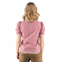 Damen-Bayerische Trachtenbluse Klassische Damenbluse in rot-weiß kariertem Vichy-Muster mit weißer Spitzenborte und zarter Blumenstickerei auf der Brust. Aus leichtem, baumwollähnlichem Stoff gefertigt, vereint sie mühelos Komfort und Eleganz.