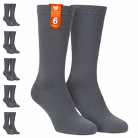 6 Paar Thermosocken in einer Verpackung, Text 'Thermosocken 6 Paar' sichtbar