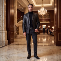 lifestyle-1-172108727-Trend501J-Lederjacke--Echtlederjacke--Lammnappa-Jacke--Herren-Blazer--Rindslederjacke--Vintage-Jacke--Polestar-Jacke--Wolljacke--Blazer--Lammnappa-Leder--Lederja.jpg