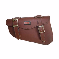 Motorrad-Satteltasche Solo-Motorradtasche Linke Ansicht der Leder-Motorrad-Satteltasche – individuelle Seitentasche, einfache Montage. German Wear Solo Bag aus Premium-Rindsleder mit Regenabdeckung, komfortabel und praktisch. Jetzt kaufen!