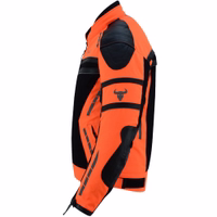 Herren-Motorradjacke in Orange, Seitenansicht des Arms. Aus Cordura-Polyester mit Lamm-Nappa-Lederstreifen & Polyester-Innenfutter gefertigt. Ärmelbündchen mit Reißverschluss- & Knopfverschluss für sicheren Sitz.