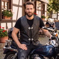 Lifestyle02-1843-GW692-Black-motorradweste--Conchoweste--lederweste--biker-weste--lederhemd-Herren-Motorradwesten-hochwertiges-Leder--Schwarz-Biker--Westen--Robust--kostenlose-Lieferung--l.jpg