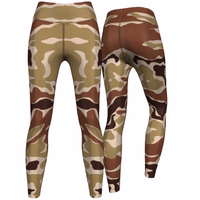 Vorder- und Rückansicht Damen Camo-Sportleggings in Beige-Braun Camouflage mit atmungsaktivem Stretchstoff, ideal für Yoga & Training, bietet UV-Schutz & Komfort. Jetzt Leggings kaufen.