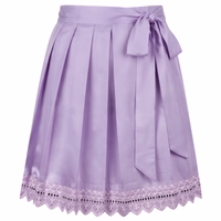 Front-288-GW1600-1-SFlieder-Seidene-Dirndlschuerze--traditionelle-Dirndlschuerze--deutsche-Dirndlschuerze--elegante-Seidenschuerze--Dirndlschuerze-aus-reiner-Seide--luxurioese-Dirndlschuerz.jpg