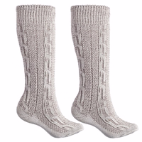 Vorderansicht eines einzelnen Paares bayerischer Trachtensocken mit elegantem Zopfmuster, gefertigt aus weichem Baumwollmix für Komfort und Langlebigkeit. Perfekt zu Lederhosen, Oktoberfest-Outfits und traditioneller deutscher Tracht.