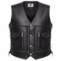 Lederweste Motorradveste Schwarz Command attention mit einer preiswerten Premium-Kalbsleder-Motorradweste. Für moderne Fahrer: perfekte Balance aus Stil & Funktion. Fahren Sie mit Selbstvertrauen und Eleganz von German Wear.