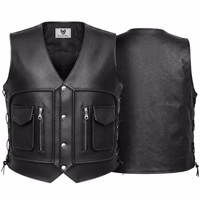 Lederweste Motorradveste Schwarz Vorder- & Rückansicht einer eleganten schwarzen Motorradlederweste. Aus echtem Kalbsleder gefertigt, bietet sie unschlagbare Haltbarkeit & Komfort. Mit großzügigen Taschen & sicherem Karabinerverschluss – ein Muss für jeden Biker.