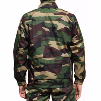 4-710-GW611J-Jagdbekleidung--Jagdjacke-Militaerwaerme--Stehkragen--Winterjacke--Eingearbeitete-Brusttasche--Elastische-Buendchen--100--Polyester--Militaerfarbe-mit-Hirschstickerei--Weich-un.jpg 4-710-GW611J-Jagdbekleidung--Jagdjacke-Militaerwaerme--Stehkragen--Winterjacke--Eingearbeitete-Brusttasche--Elastische-Buendchen--100--Polyester--Militaerfarbe-mit-Hirschstickerei--Weich-un.jpg