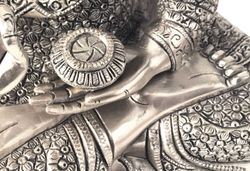 buddha-topf-detail.jpg buddha-topf-detail.jpg