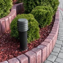 Norlys Alta – borne lumineuse, fixation au sol avec fondation à visser, extérieur