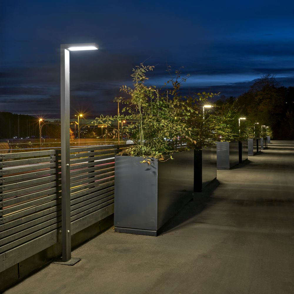 Norlys Asker – luminaire sur mât, adaptateur de mât Ø60, extérieur