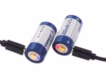 Keeppower 16340 - 800mAh. 3.6V - 3.7V Li-Ionen-Akku mit USB Ladefunktion und Schutzelektronik Keeppower 16340 - 800mAh. 3.6V - 3.7V Li-Ionen-Akku mit USB Ladefunktion und Schutzelektronik