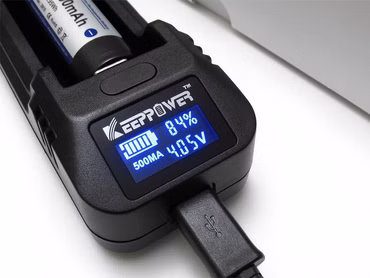 KeepPower L1 - V2 intelligentes LCD-Ladegerät für Li-Ion-Akkus KeepPower L1 - V2 intelligentes LCD-Ladegerät für Li-Ion-Akkus