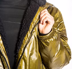 rideengine-techchangingrobe2.JPG rideengine-techchangingrobe2.JPG