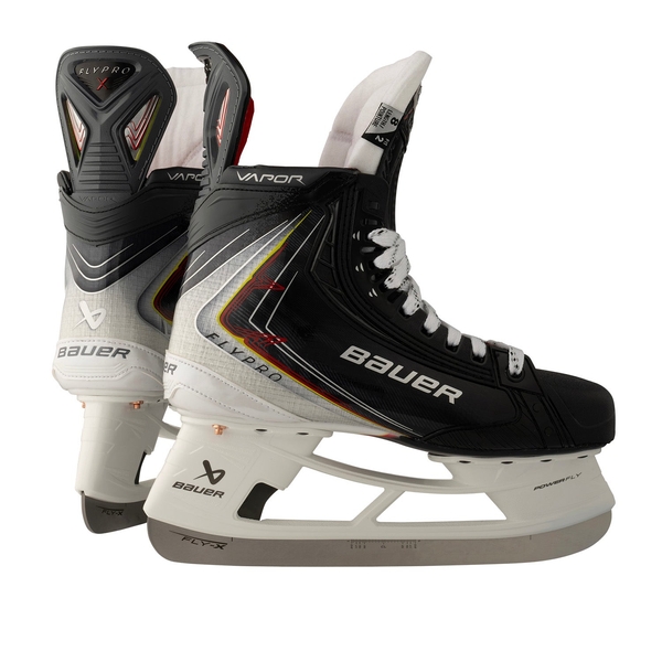 BAUER Vapor FLYPRO Senior – Hauptansicht des Paars BAUER Vapor FLYPRO Senior Eishockey-Schlittschuhe mit POWERFLY Halter und FLY-X Kufen, Hauptansicht des Paars