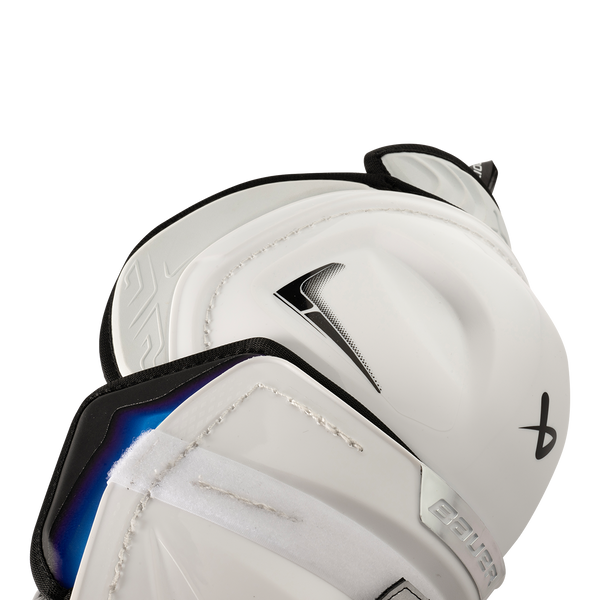 BAUER Vapor FLYLITE Intermediate Beinschoner – anatomische Kniekappe Anatomische X-LITE Shield Kniekappe des BAUER Vapor FLYLITE Intermediate Beinschoners