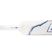 BAUER Vapor FLYLITE Senior Goalie Stick White/Silver – PentaGrip Detail Close-up of the PentaGrip on the BAUER Vapor FLYLITE Senior Goalie Stick in White/Silver