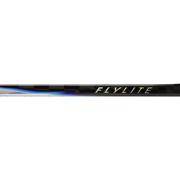BAUER Vapor FLYLITE Junior 50 Inch 30 Flex – Shaft Logo Detail BAUER Vapor FLYLITE Junior 50 Inch 30 Flex – FLYLITE lettering and carbon structure detail
