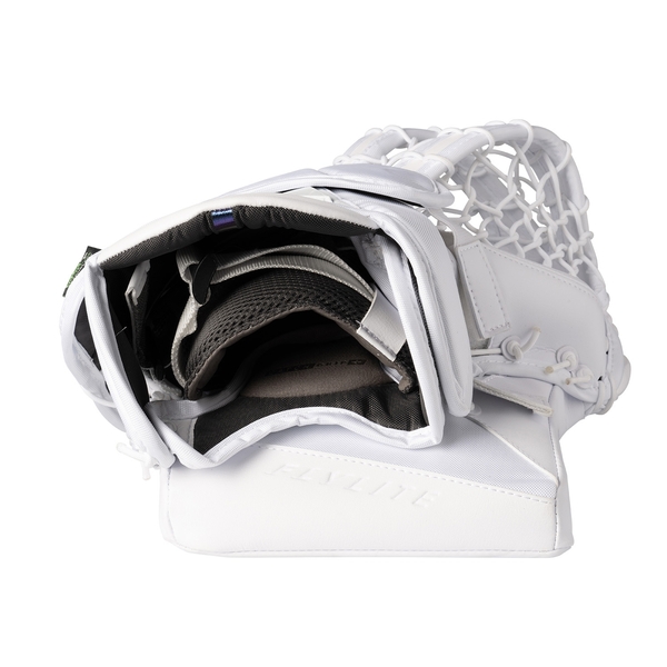 Innenansicht der weißen BAUER Vapor FLYLITE S25 Fanghand mit Handöffnung und CONNEKT+ Innenfutter