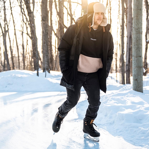 BAUER Colorado 2.0 Freizeitschlittschuh in Schwarz und Braun beim Outdoor-Eislaufen