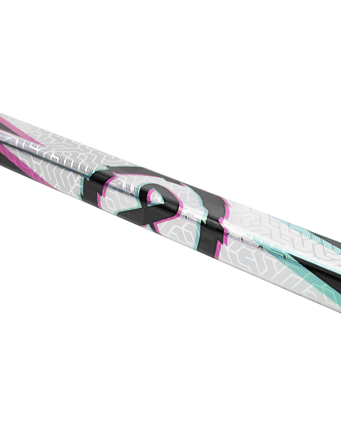 BAUER PROTO2 Grip Junior hockey stick 50 flex 54 inch Black – Shaft design close-up