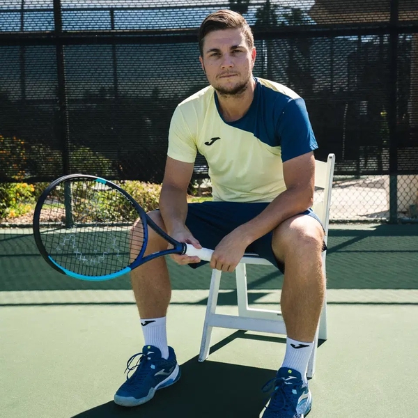 Dunlop FX 500 2026 Tennisschläger – Lifestyleansicht 2