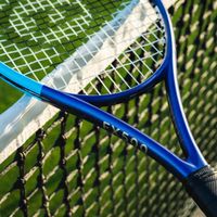 Dunlop FX 500 2026 tennis racket – lifestyle view 4 Dunlop FX 500 2026 tennis racket – lifestyle view 4