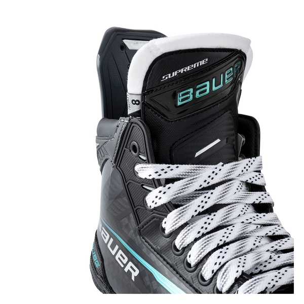 BAUER Supreme FUSE Senior Detail Zunge und Schnürung des Eishockeyschlittschuhs