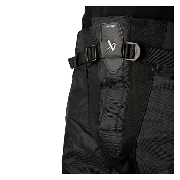 BAUER Supreme FUSE Senior Hockey Pants – Double Cinch Closure Detail view of the double cinch closure on the BAUER Supreme FUSE Senior hockey pants
