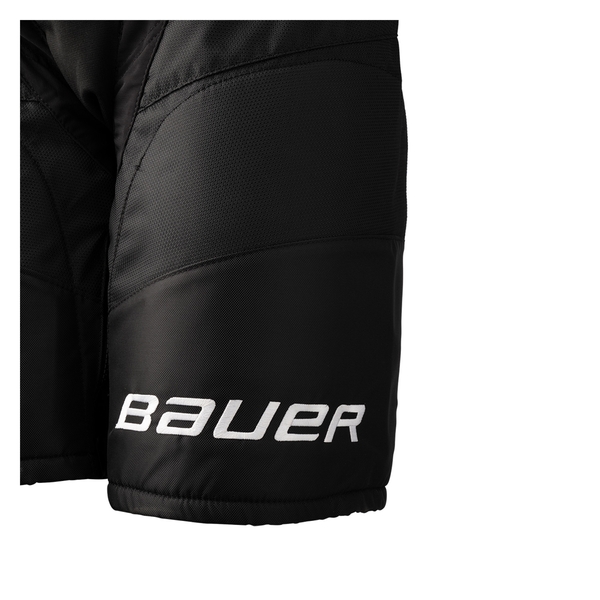 Detail of the durable 400D nylon shell on the BAUER Vapor FLY-W pants
