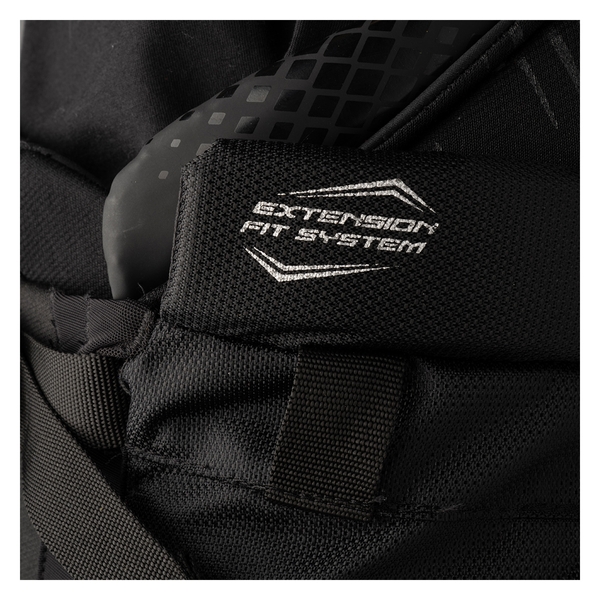 Extension Fit length adjustment on the BAUER Vapor FLY-W women's pants