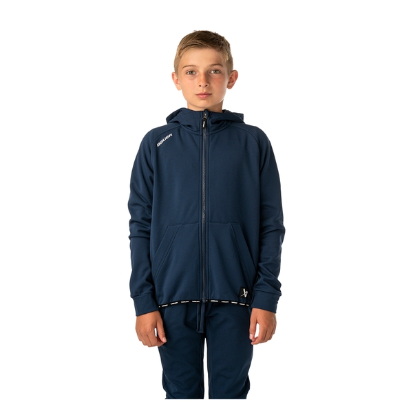 BAUER Team Fleece Zip Hoodie Youth Marineblau Youth am jungen Model – Vorderansicht