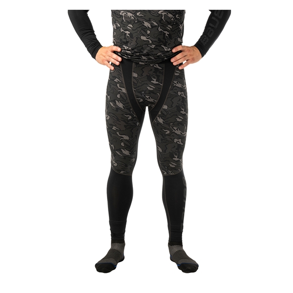 BAUER S26 Camo Performance Baselayer Hose Senior am Model – Vorderansicht