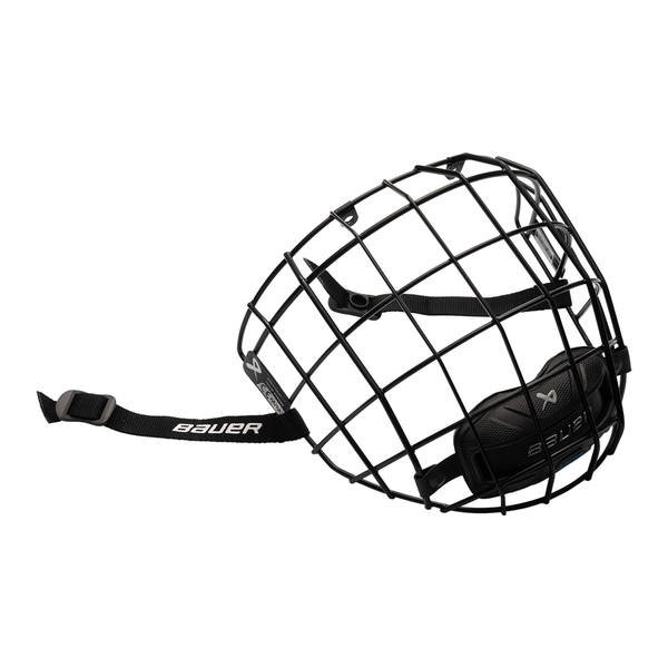 BAUER S26 Contour 2 Facemask Black BAUER S26 Contour 2 Facemask in black – angled side view