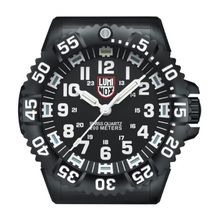 Luminox XL.BIG.40 Wanduhr Wall Clocks