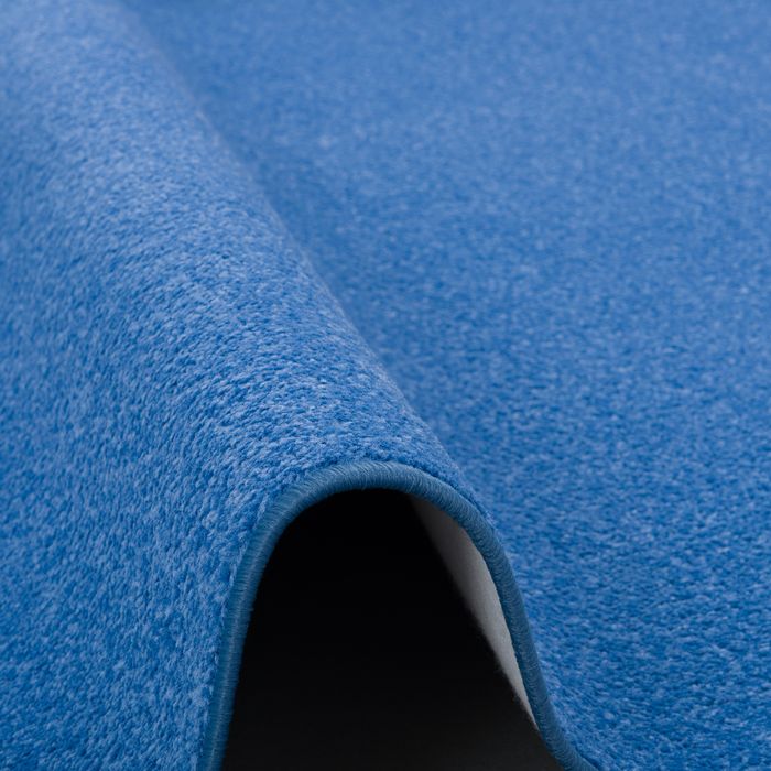 Joy-Blau-E-03.jpg