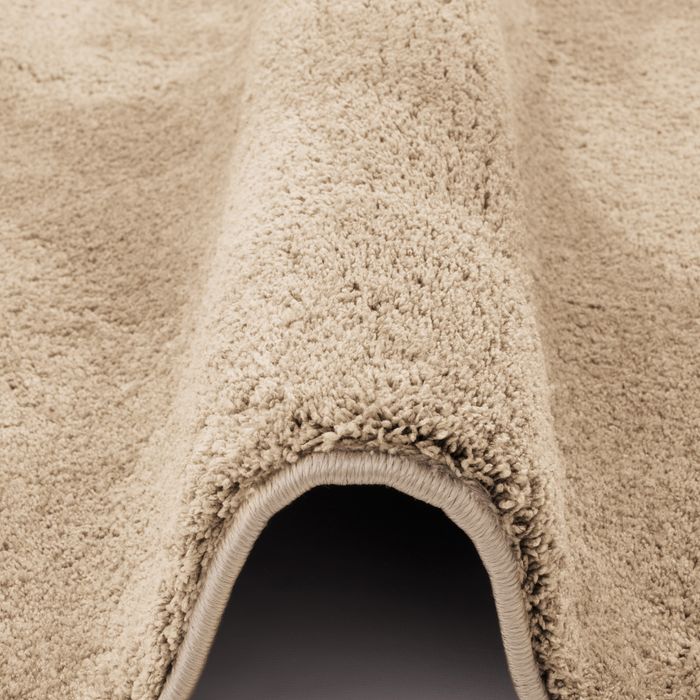 Silky-Beige-E-03.jpg