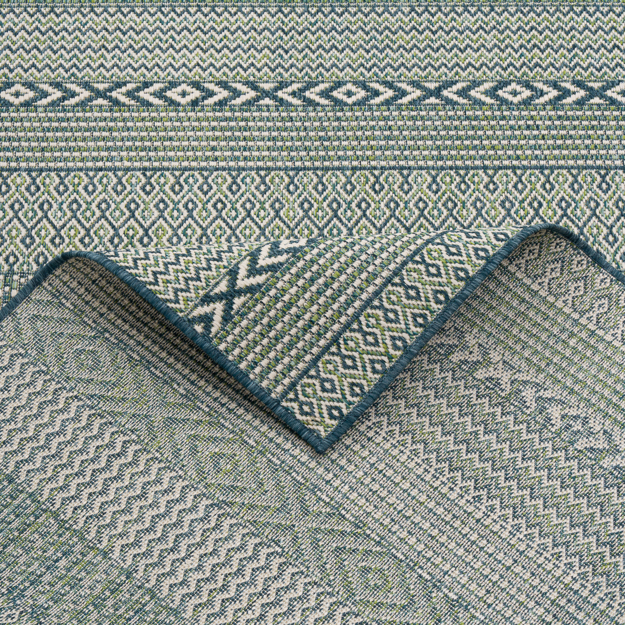 Carpetto-8922-H1L-X-Gruen-Stripes-E-04.jpg