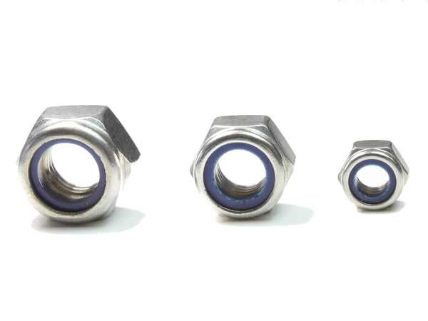 Anschweissmuttern - A2 - Form C ohne Schweißpunkte, € 12,50