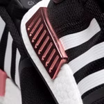 FY3771-adidas-nmd-r1-laufschuhe-running-sneaker-trainer-black-pink-metallic-damen-schwarz-c.jpg