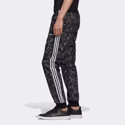 GD6028-adidas-originals-disney-goofy-sst-superstar-tp-track-pants-trainingshose-sporthose-schwarz-c.jpg GD6028-adidas-originals-disney-goofy-sst-superstar-tp-track-pants-trainingshose-sporthose-schwarz-c.jpg