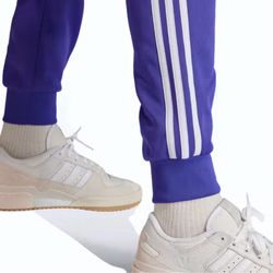 IR9877-adidas-originals-men-sst-tp-superstar-track-pants-trainingshose-sporthose-lila-c.jpg IR9877-adidas-originals-men-sst-tp-superstar-track-pants-trainingshose-sporthose-lila-c.jpg