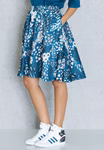 ay6681-adidas-originals-skirt-flower-blue-04.jpg