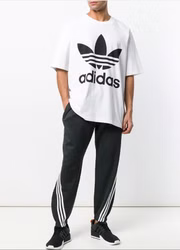 CW1212-adidas-oversize-tee-shirt-boyfriend-loose-fit-big-refoil-weiss-5.jpg CW1212-adidas-oversize-tee-shirt-boyfriend-loose-fit-big-refoil-weiss-5.jpg