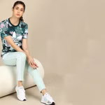 ED7572-adidas-superstar-track-pants-sporthose-sst-vapeur-green-mint-pastell-hose-f.jpg