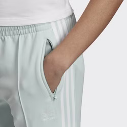 ED7572-adidas-superstar-track-pants-sporthose-sst-vapeur-green-mint-pastell-hose-a.jpg ED7572-adidas-superstar-track-pants-sporthose-sst-vapeur-green-mint-pastell-hose-a.jpg