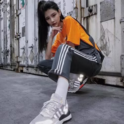 DU8181-adidas-originals-latzhose-dungarees-worker-overall-onesie-jumpsuit-grey-six-grau-4.jpg DU8181-adidas-originals-latzhose-dungarees-worker-overall-onesie-jumpsuit-grey-six-grau-4.jpg