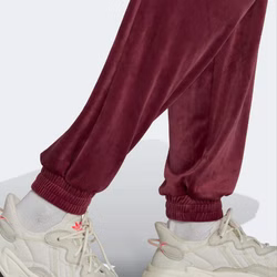 H18047-adidas-originals-boilersuit-samt-velvet-jumpsuit-overall-trefoil-fashion-anzug-4.jpg H18047-adidas-originals-boilersuit-samt-velvet-jumpsuit-overall-trefoil-fashion-anzug-4.jpg